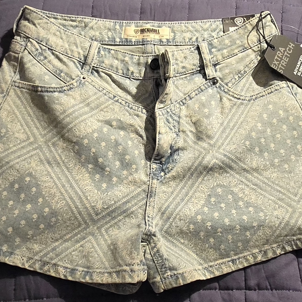 Blue Jean Shorts with Geometric Pattern